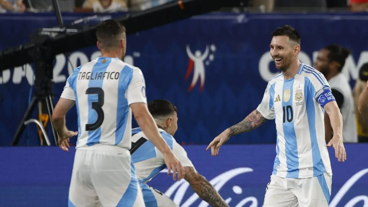 Con 17 campeones de Catar 2022 y seis caras nuevas, la selección argentina ya tiene a sus 26 jugadores para el Mundial 2026