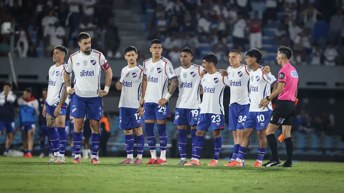 El juvenil de Nacional que puede seguir su carrera en el fútbol de Catar tras debutar en Primera en esta temporada