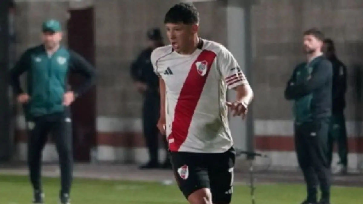 Quién es Leonel Jaime, la joya de River Plate argentino que dirigió Marcelo Gallardo y que contratará Peñarol; mirá el video