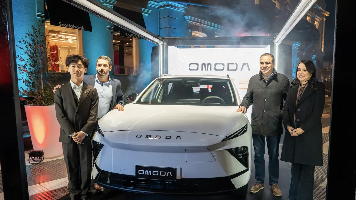 Qué ofrece la nueva SUV eléctrica con la que Omoda busca diferenciarse en Uruguay: diseño, tecnología y hasta 505 km de autonomía