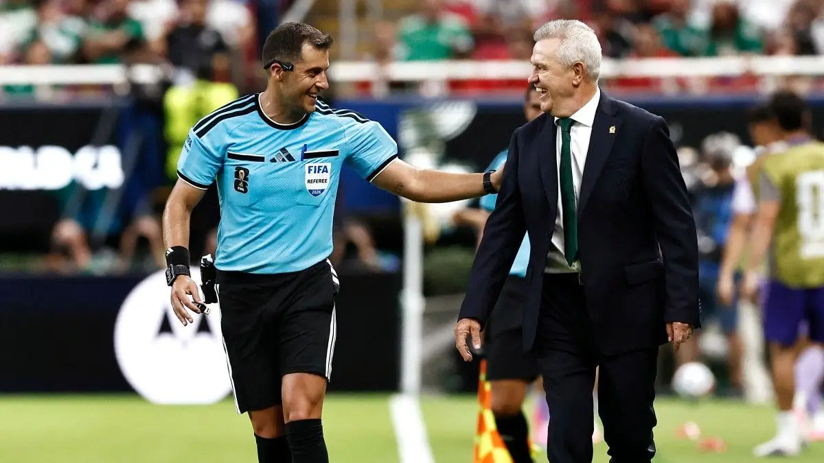 El juez uruguayo Gustavo Tejera debutó en el Mundial 2026 con un “gran trabajo” en el partido México vs Corea del Sur; mirá lo que dijeron