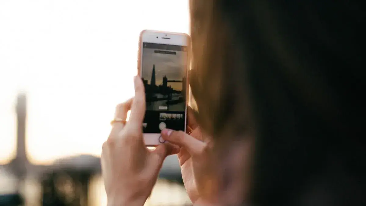 Cómo obtener un celular gratis y quiénes pueden acceder: el beneficio de BPS y Antel que alcanza a miles de uruguayos