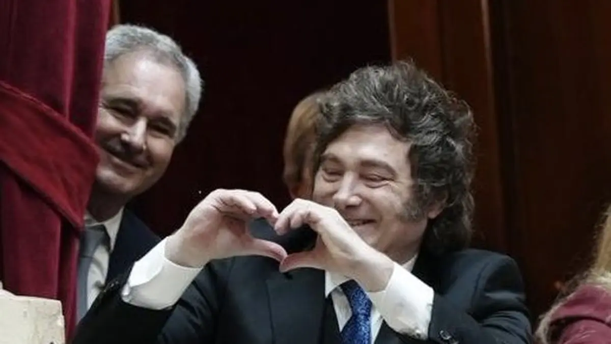 El Gobierno cortó cuatro meses de caída y recuperó imagen: Javier Milei sube 4 puntos en mayo