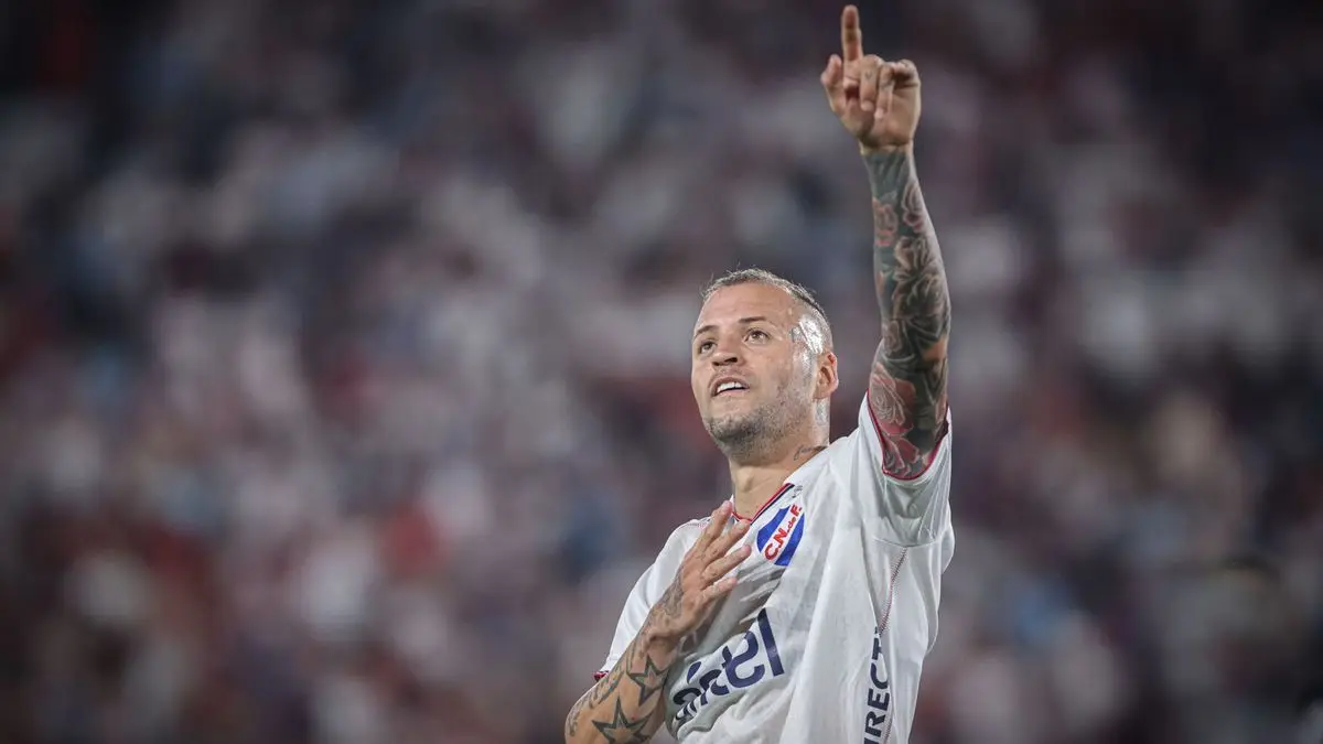 Sorpresa en Nacional: Jorge Bava le comunicó al Diente López que no sigue pese a que él quería continuar; las otras bajas para el segundo semestre tricolor