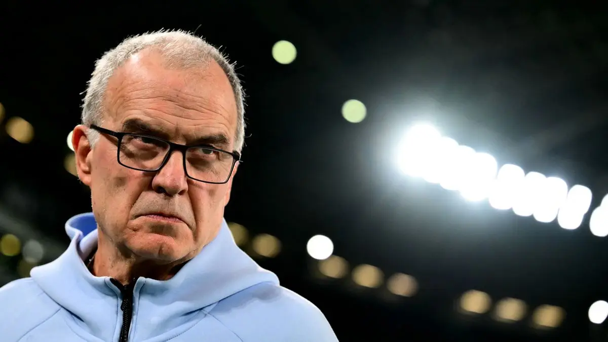 “Ya la saben”, dijo Marcelo Bielsa sobre la formación inicial de Uruguay, y dio a entender que confirma los cambios informados