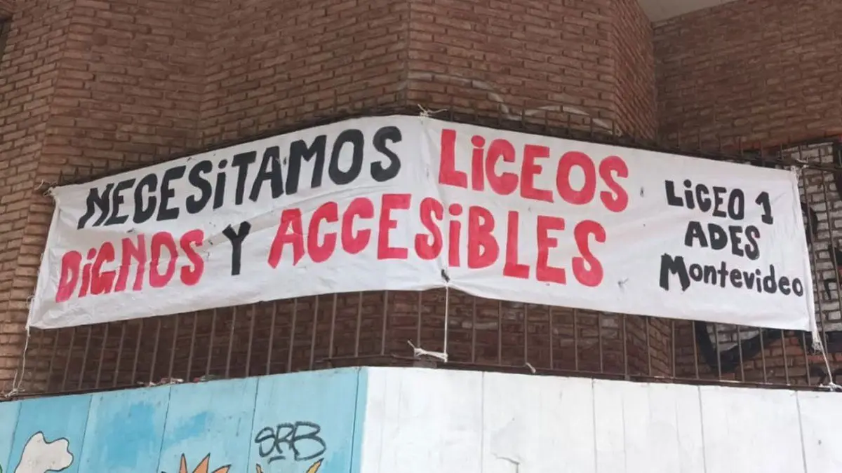 Sindicato de profesores convoca a paro de 24 horas este jueves en los liceos de Montevideo