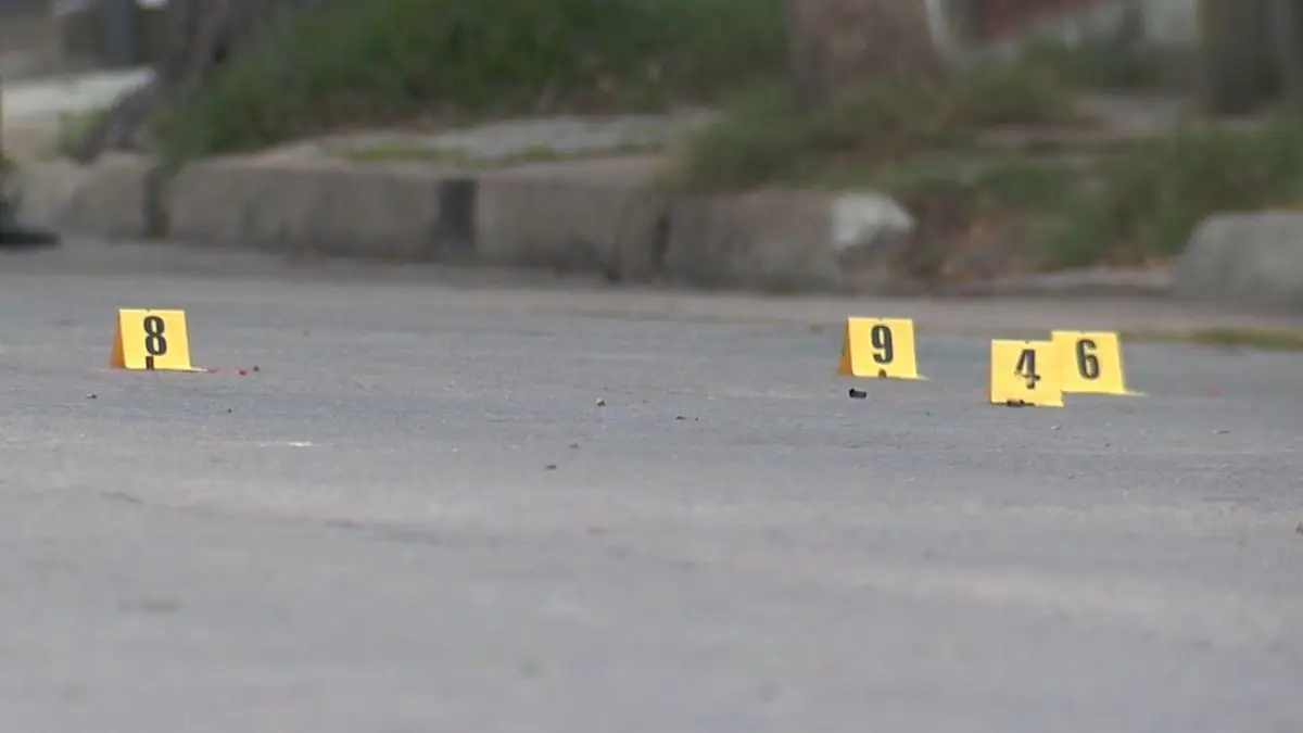 Mataron a un hombre de varios disparos en Villa Española, la Policía halló 14 casquillos 9mm