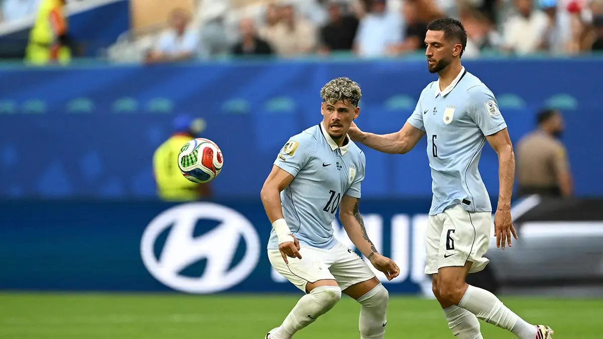 Uruguay deberá “trabajar la paciencia, tener la pelota, moverla de lado a lado”, pero “convertir más”, dijo Bentancur