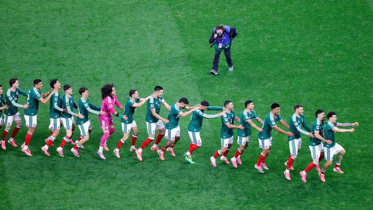 México le ganó 2-0 a Ecuador y avanzó al duelo de octavos con el ganador de Inglaterra-Congo