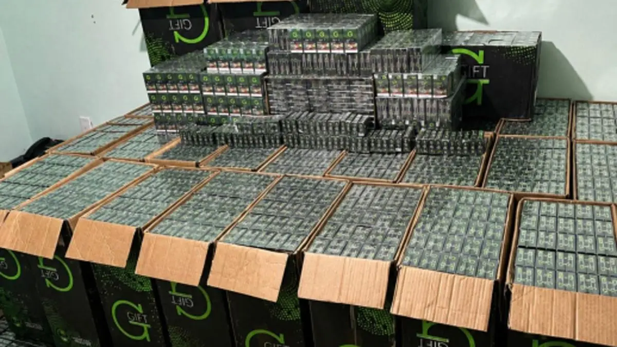 Libertad a prueba para dos hombres tras incautarles 600.000 cigarrillos de contrabando en Villa Soriano