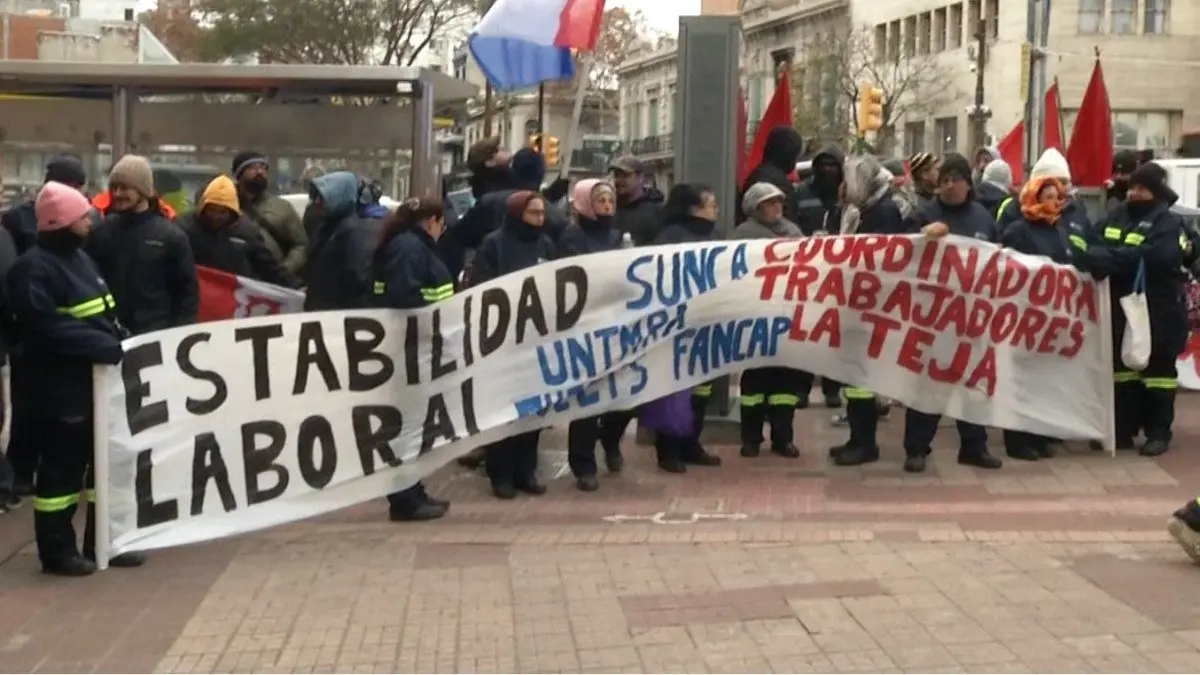 Paro en refinería de Ancap mientras sindicatos se reúnen con gerentes; “esperamos buenas noticias, si no, movilizaciones seguirán”