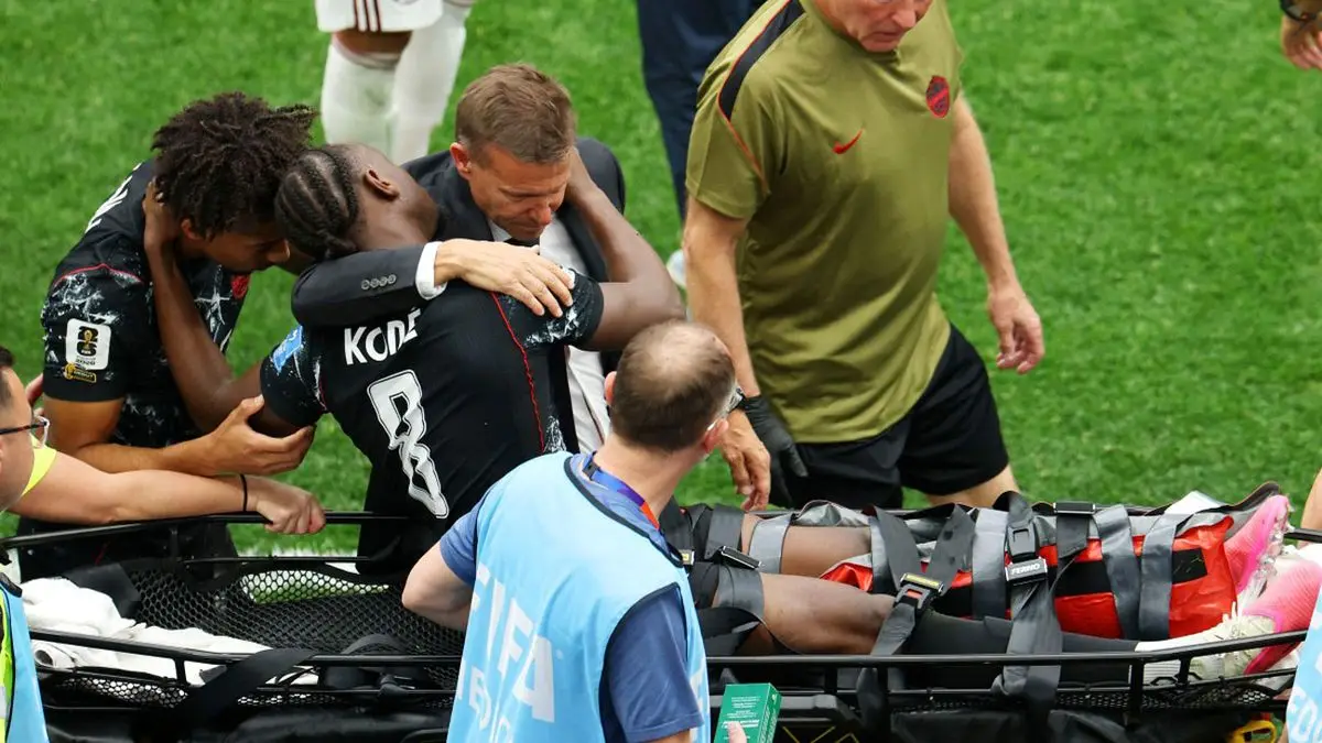 “Todos pudimos oír el chasquido del hueso”: la fractura de Ismaël Koné en Canadá que conmocionó al mundo del fútbol