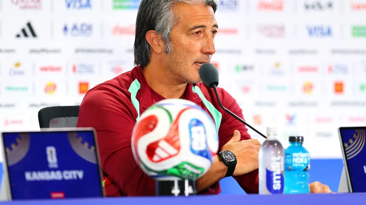 Murat Yakin, DT de Suiza, tras expulsión de Embolo: “Esta tarjeta roja nos ha castigado; no nos lo hemos merecido”