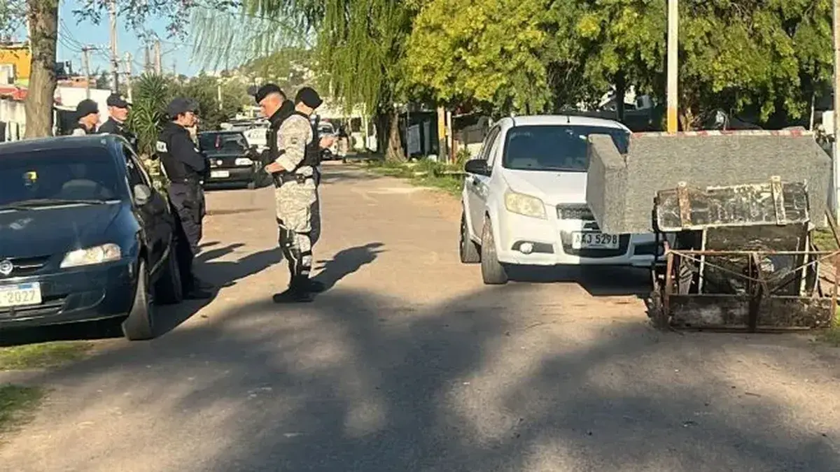 Detuvieron en Colonia a hombre que estaba requerido por triple homicidio en Casabó