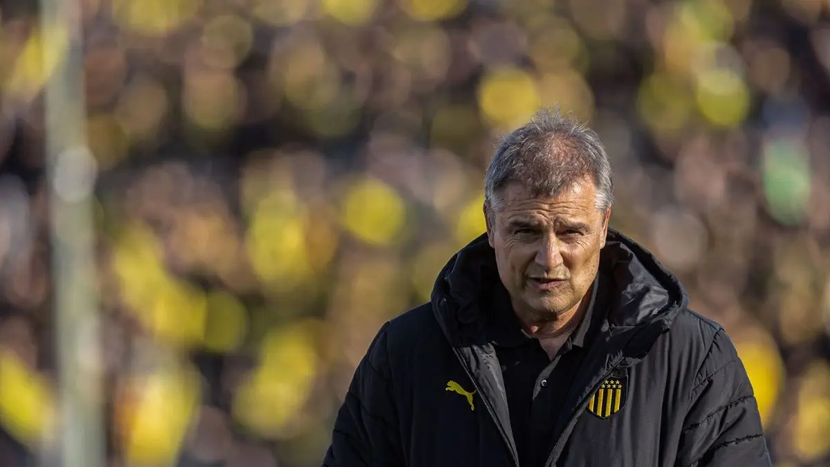 Peñarol y Cerro empatan 0-0 en el Tróccoli por la cuarta fecha del Torneo Intermedio