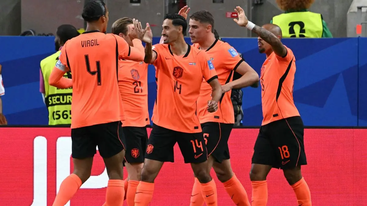 Países Bajos aplastó a Suecia 5-1 y se encamina a una clasificación segura en el Mundial 2026, le queda jugar con Túnez
