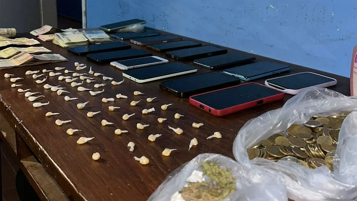 Seis personas a prisión, dos adolescentes a Inisa y cautelares para otro menor tras operación antidrogas en Salto