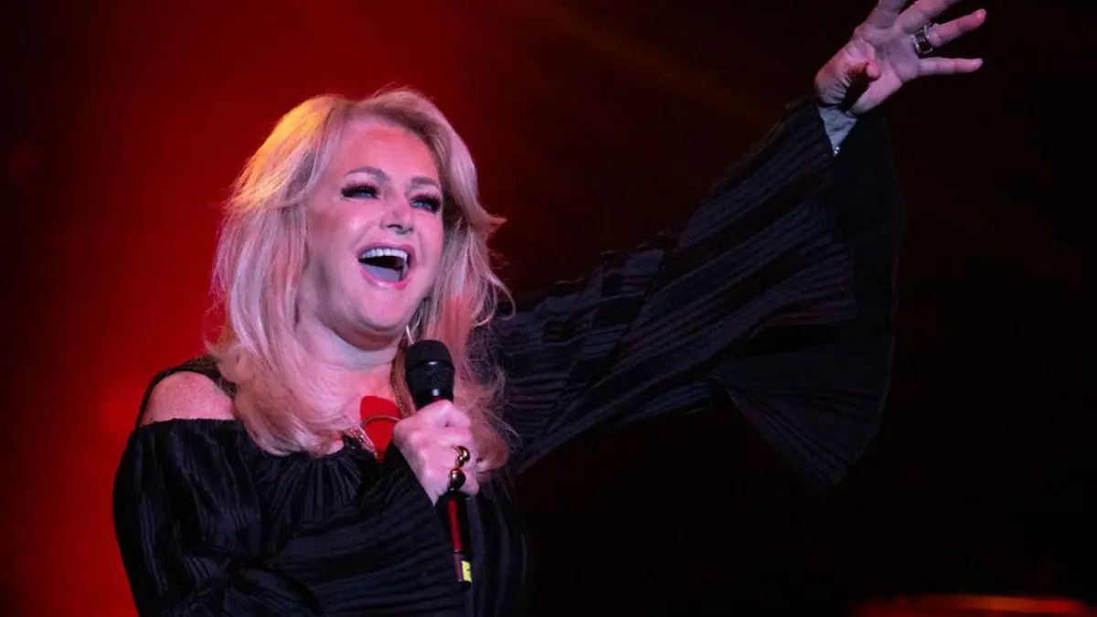 Murió Bonnie Tyler, la cantante británica que saltó a la fama mundial en los 80 con “Total Eclipse of the Heart”