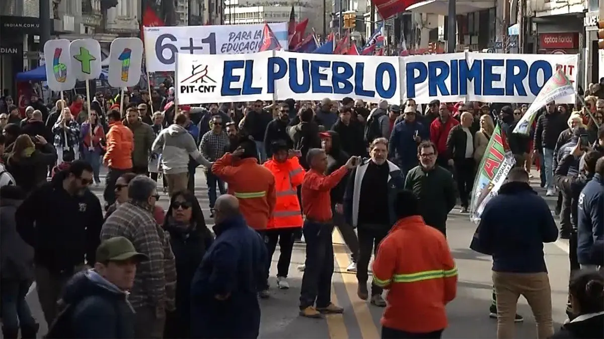 PIT-CNT realiza paro parcial de 9 a 13 horas el miércoles; algunos sindicatos paran todo el día