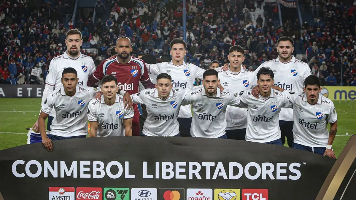 Nacional quedó afuera de la Copa Libertadores tras empatar 0-0 con Universitario en el Parque Central