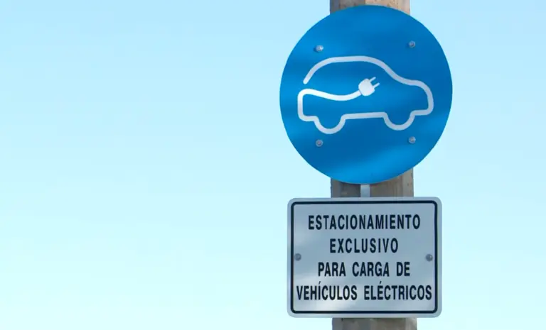 Vendedores de autos critican que ciertos eléctricos empiecen a tributar Imesi: 'Van a pagar este impuesto las familias y las empresas'