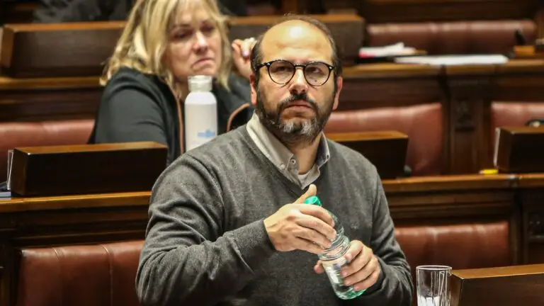 Diputado del FA pidió disculpas a hijo de Larrañaga luego de tratar a su padre de 'fracasado' como ministro del Interior