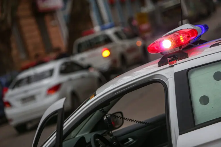 Asesinaron a un adolescente de 14 años en Maldonado: lo atacaron a balazos cuando iba como acompañante en un auto