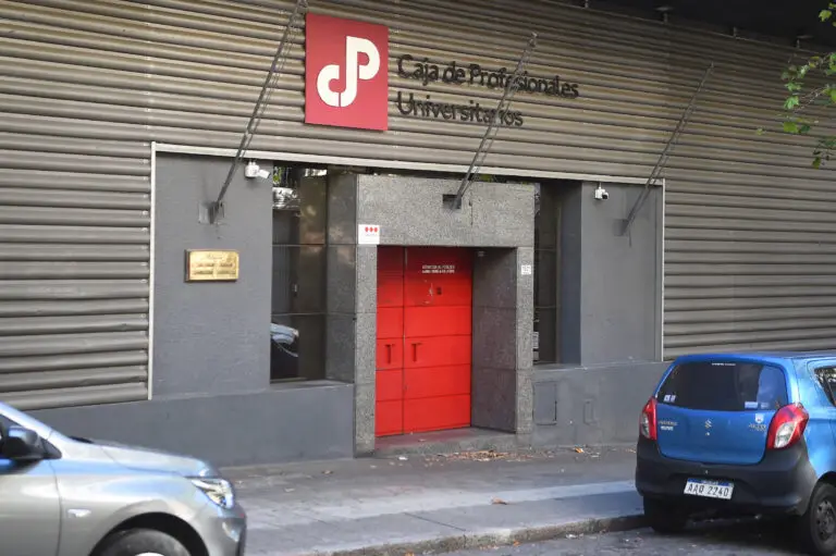 La Caja de Profesionales comenzará a cobrar timbres por registros vinculados a consultas médicas desde agosto