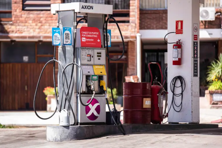 Gobierno definió baja en el precio de los combustibles: mirá los nuevos valores