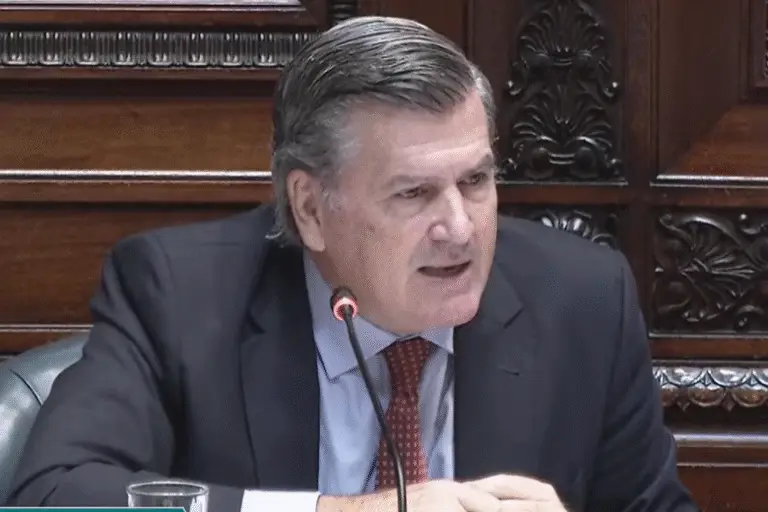 Bordaberry cuestionó que Cosse autorizara el ingreso del MSP a despachos de legisladores en el Palacio Legislativo y habló de 'acto autoritario'