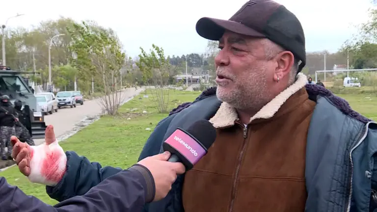 'Lo mataron como a un perro, estaba durmiendo', dijo el padre del adolescente abatido por la Policía en el Borro