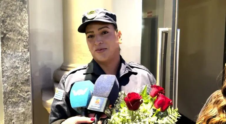 'Obstáculos y momentos complicados siempre se tienen, pero los superé': egresó la primera mujer trans de la Policía Nacional