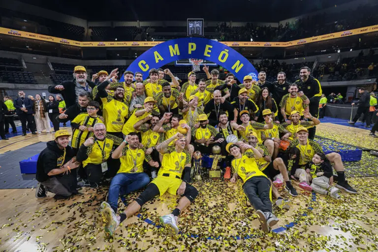 Después de más de cuatro décadas, Peñarol volvió a ser campeón de la Liga Uruguaya de Básquetbol tras ganarle a Aguada
