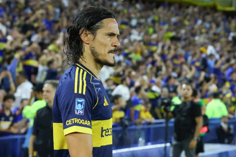 Edinson Cavani rescindió con Boca Juniors tras una temporada marcada por las lesiones y la falta de continuidad