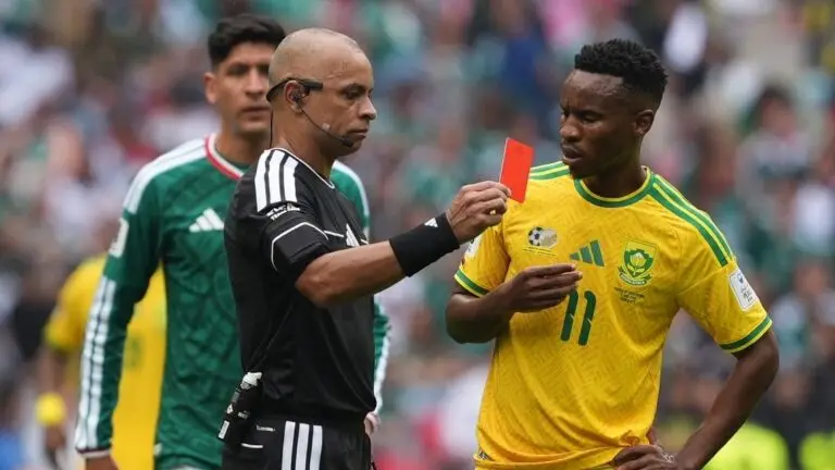 Lo que dejó la jornada inaugural del Mundial: la primera remontada y una curiosa explicación de un árbitro tras llamado del VAR