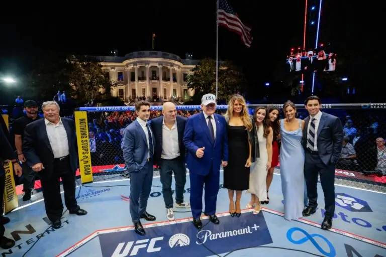 Trump festejó sus 80 años y los 250 años de la independencia de EE.UU. con un megaespectáculo de UFC en el jardín de la Casa Blanca
