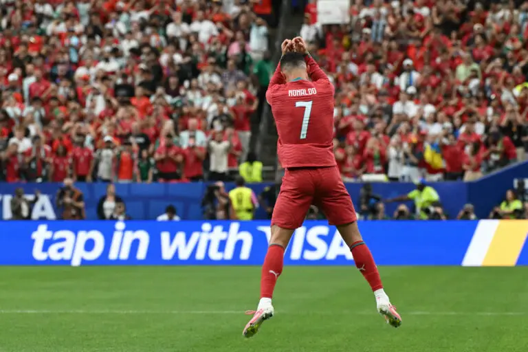 Cristiano Ronaldo se convirtió en el primer futbolista en anotar en seis Copas del Mundo