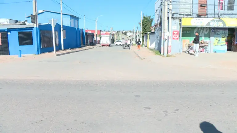 Una adolescente de 13 años fue baleada tras participar en una rapiña a una policía en Plácido Ellauri