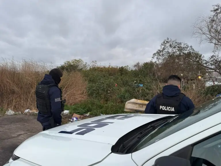 Investigan el hallazgo de un cuerpo en descomposición en el Cerro de Montevideo