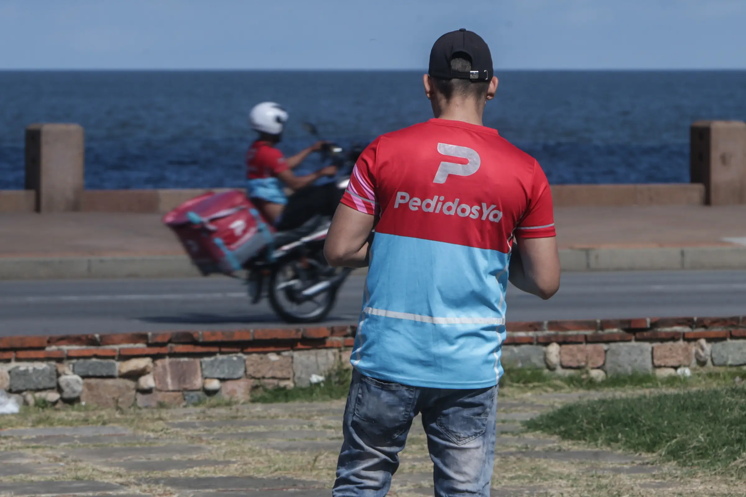 Uber compró a la alemana Delivery Hero, la empresa dueña de PedidosYa