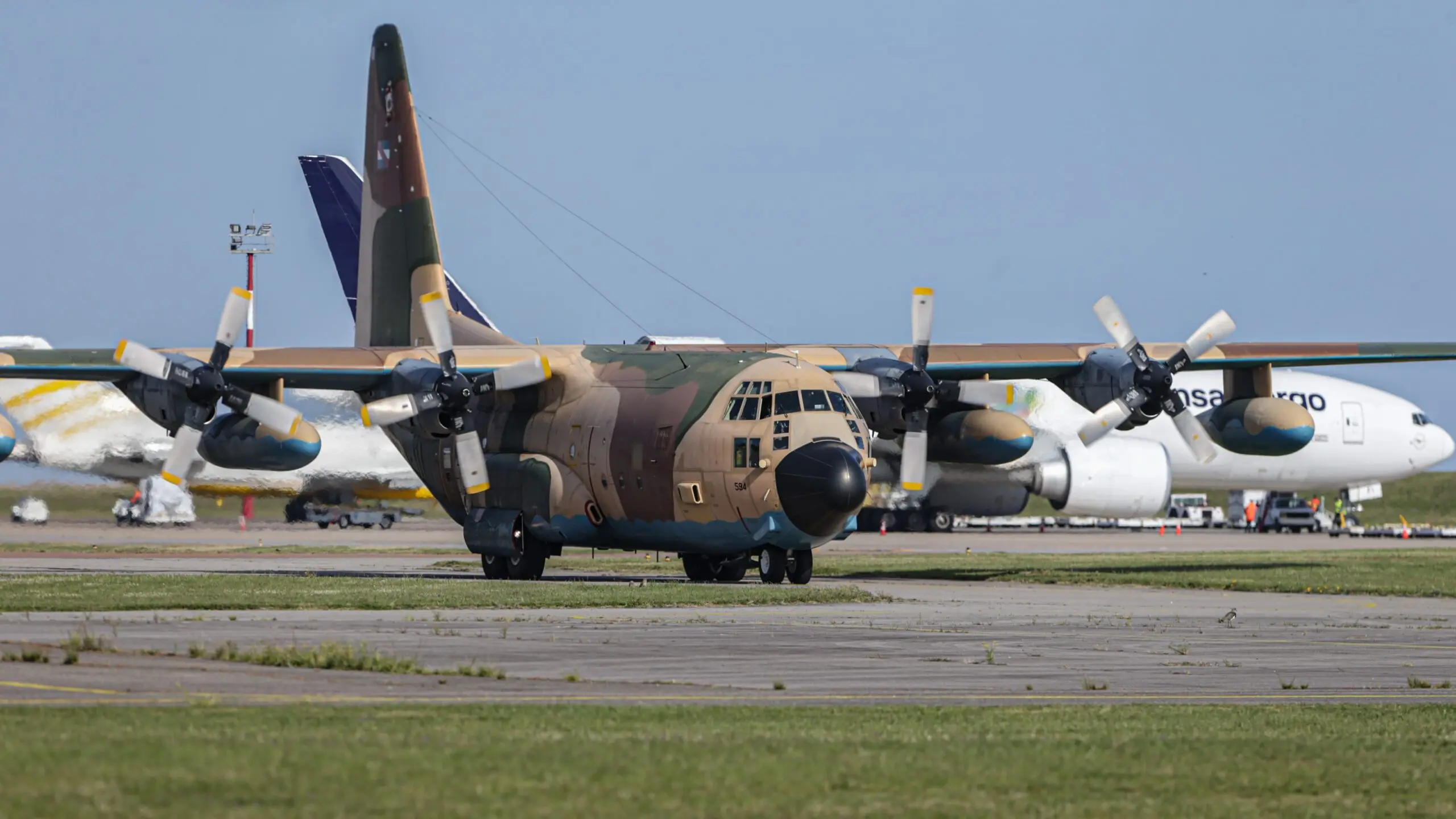 Lazo dijo que segundo vuelo humanitario se suspendió por "cambio en las reglas de juego" que impuso Venezuela