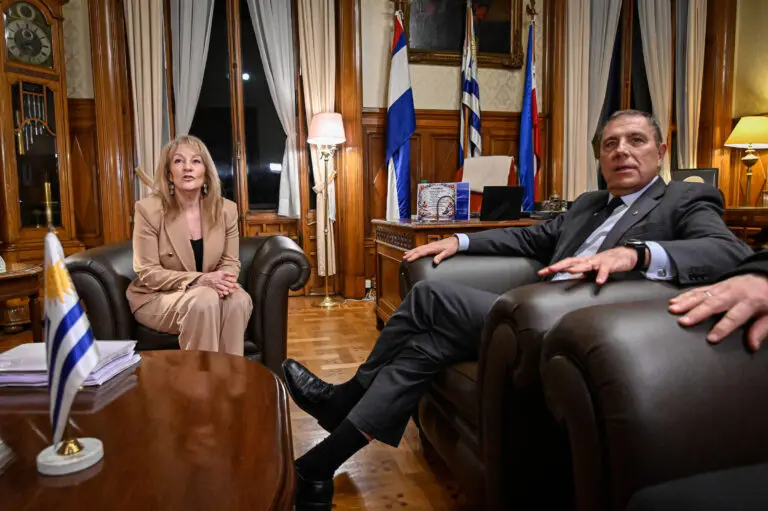 Equipo económico presentó proyecto de Rendición de Cuentas en el Parlamento; 'pone énfasis en los sectores más postergados', dijo Oddone