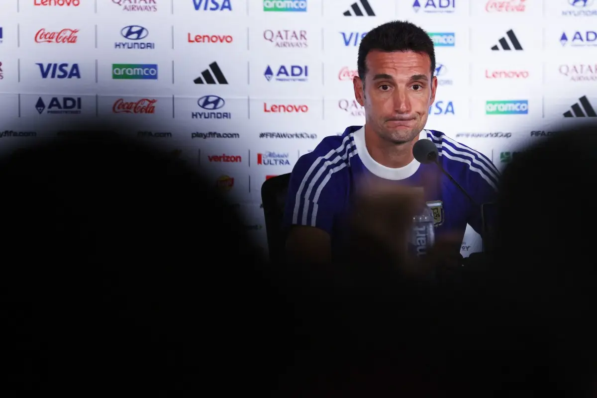"Es un partido de fútbol": Scaloni pidió no mezclar la semifinal del Mundial entre Argentina e Inglaterra con la Guerra de las Malvinas
