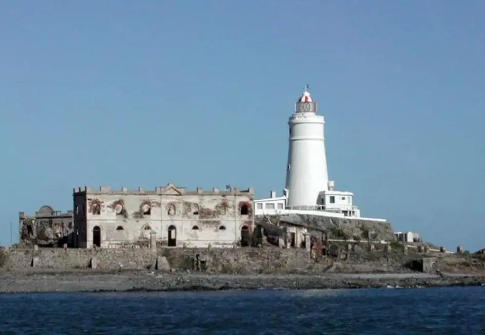 Hallaron el cuerpo de un hombre en "avanzado estado de descomposición" en una zona rocosa de la Isla de Flores